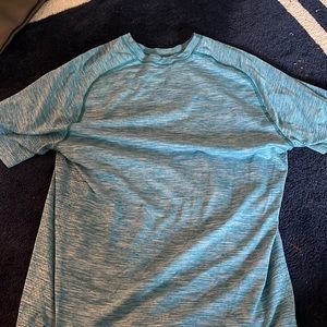Blue lululemon men’s tshirt